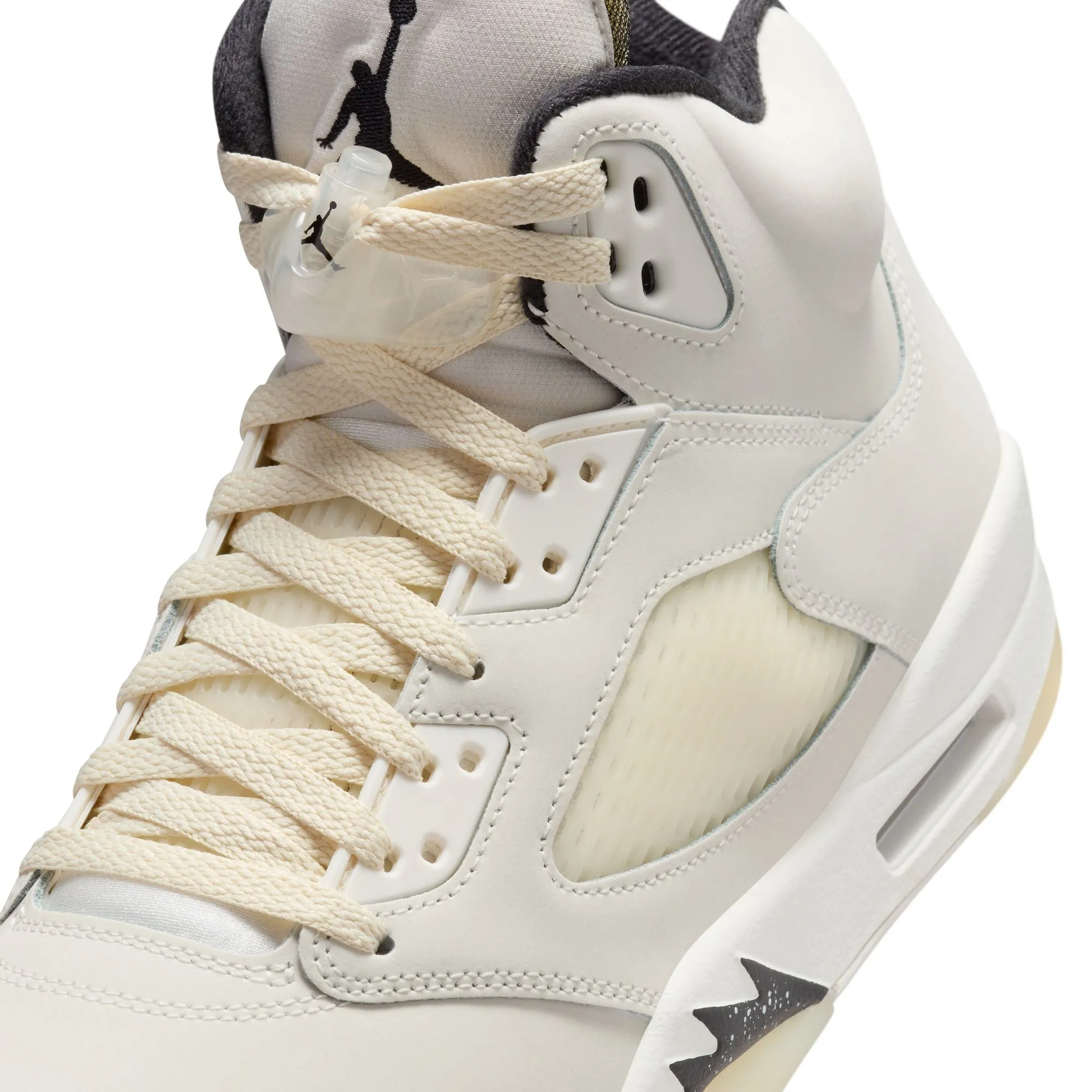 AIR JORDAN 5 RETRO SE - SAIL/BLACK-LT OREWOOD BRN-COCONUT MILK