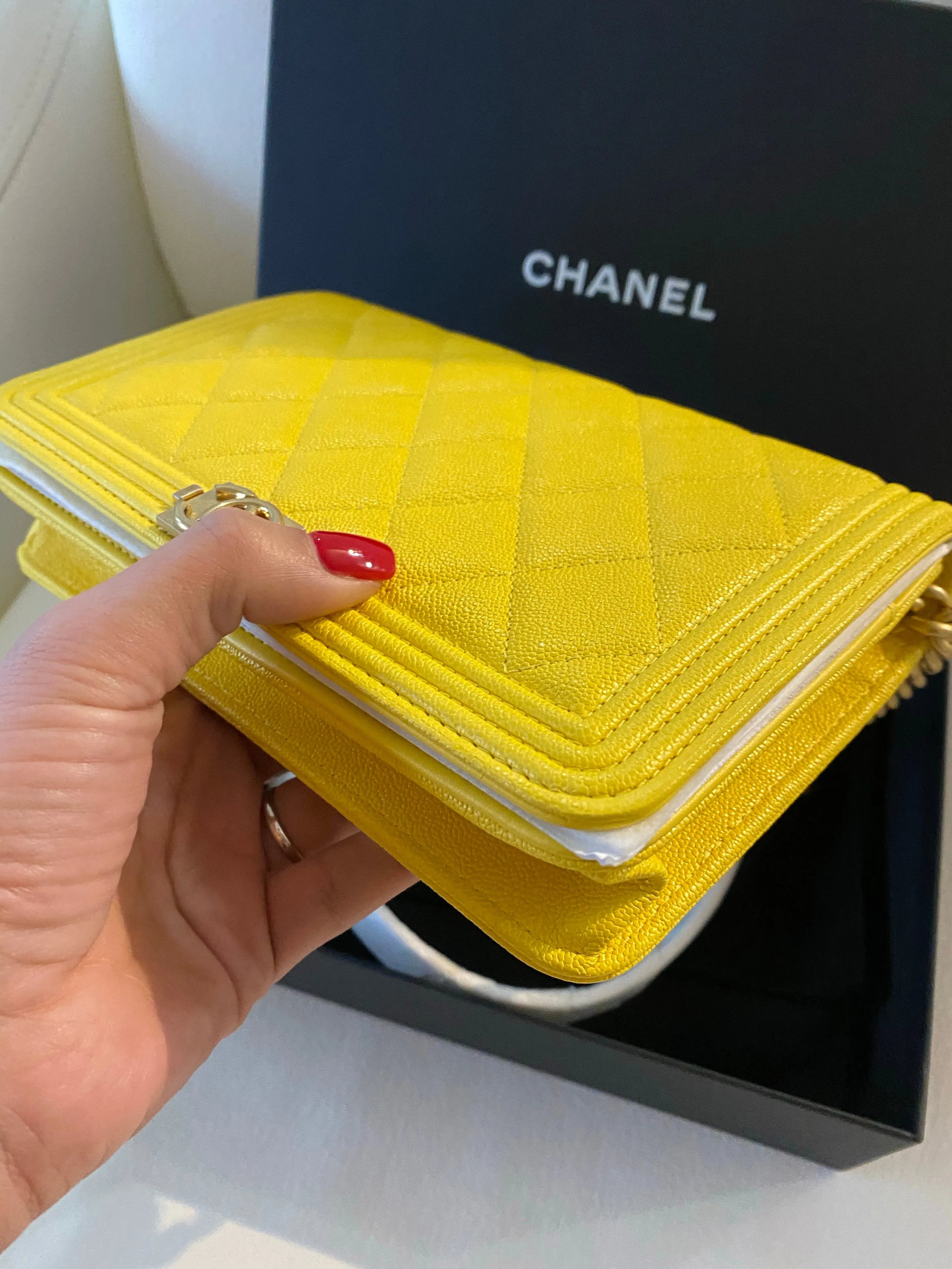 Chanel le boy woc