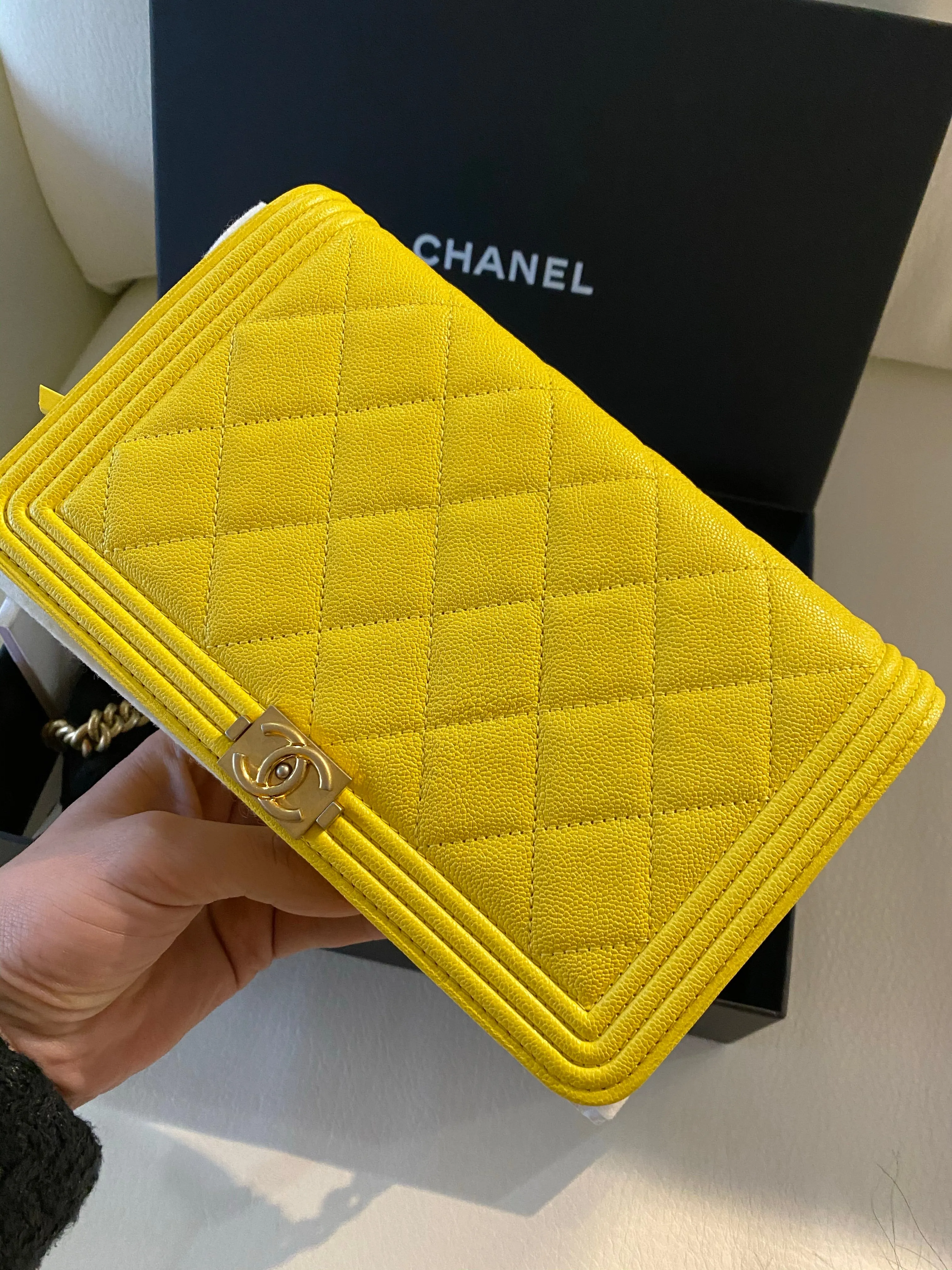 Chanel le boy woc