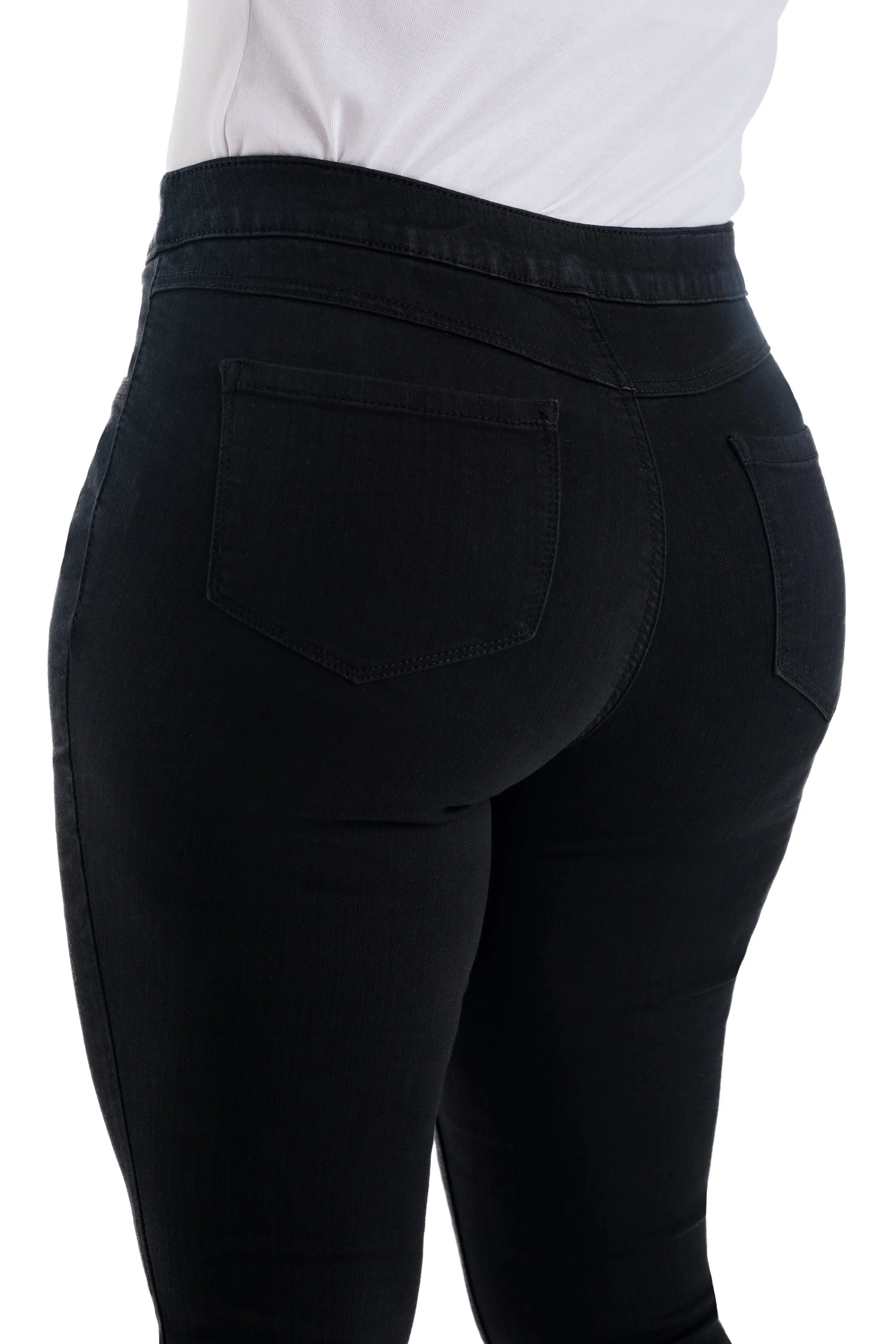 Curvy Silk Denim Pull-On Legging in Black