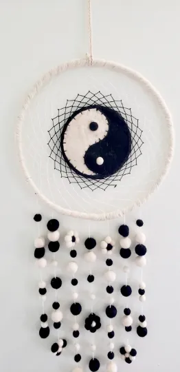 Felt Dreamcatcher,Ying Yang Dreamcatcher,White/Black Dreamcatcher,Handmade,Wall Hanging,Kids Room Decor,Boho Style,Felt Accessory