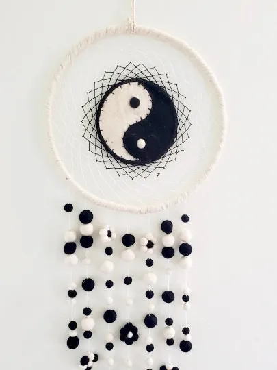 Felt Dreamcatcher,Ying Yang Dreamcatcher,White/Black Dreamcatcher,Handmade,Wall Hanging,Kids Room Decor,Boho Style,Felt Accessory