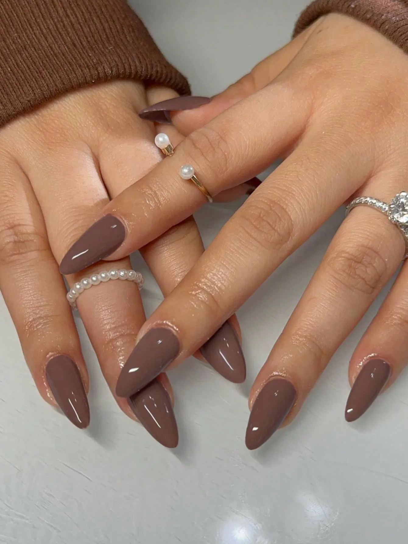 The 9 to 5 Almond Shaped Medium Press on Nails